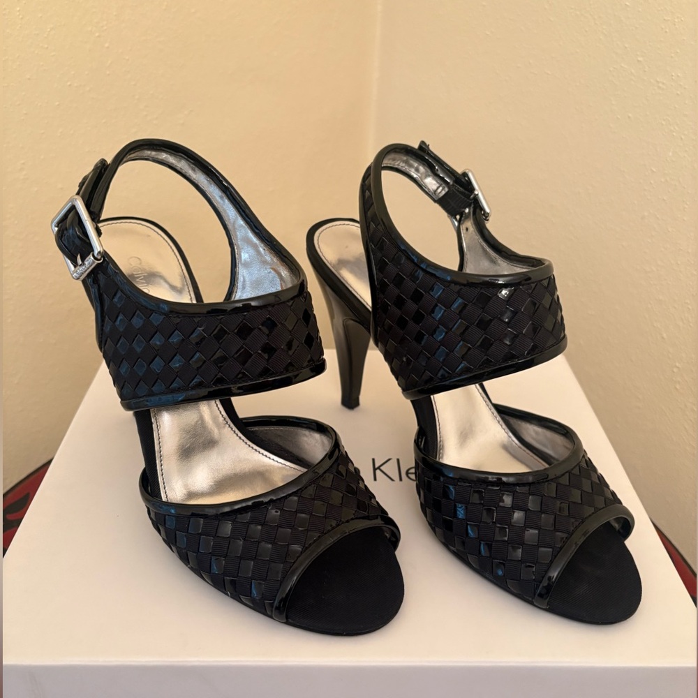 CALVIN KLEIN Women’s Heel